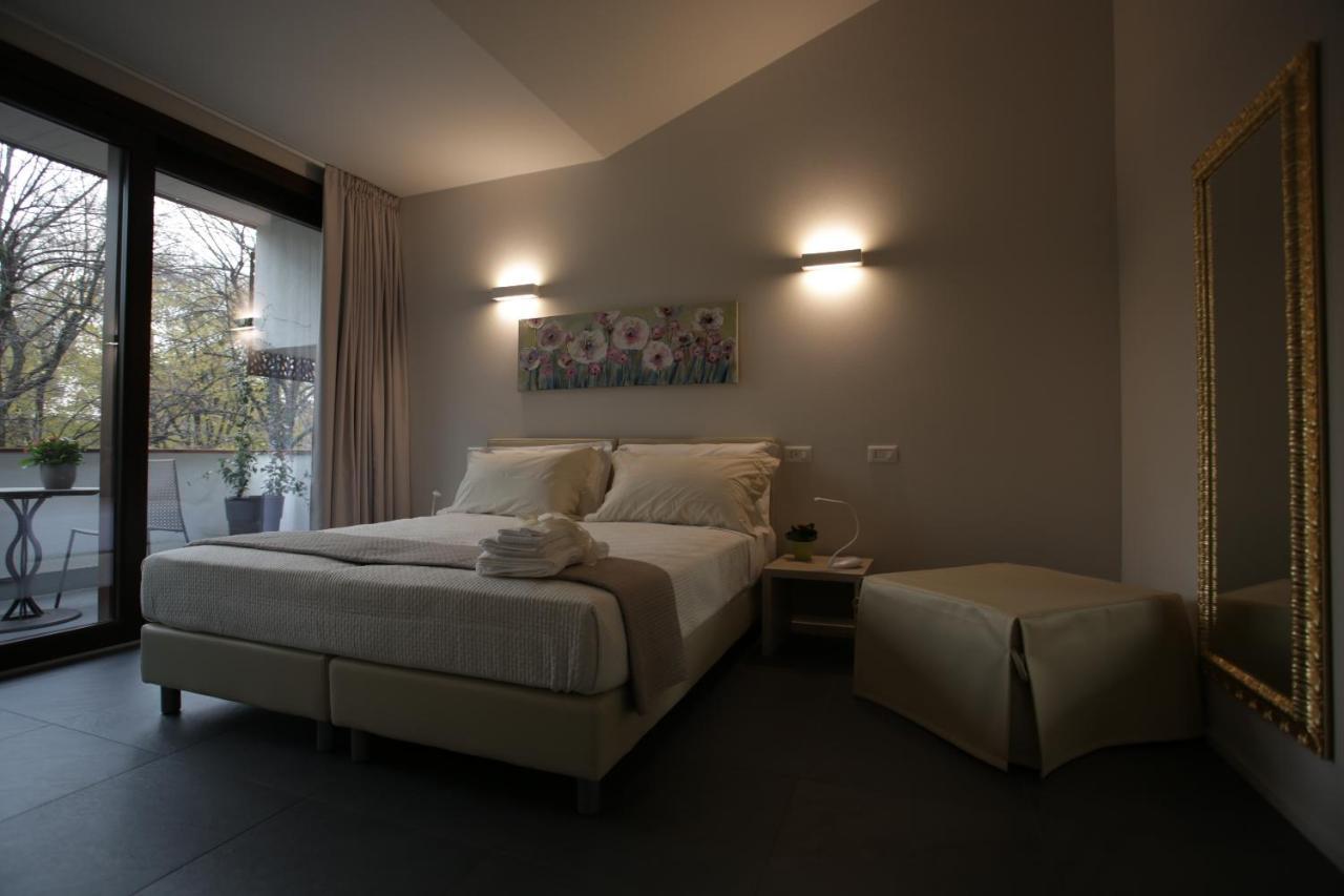 Stravagante Hostel & Rooms Verona Exterior foto